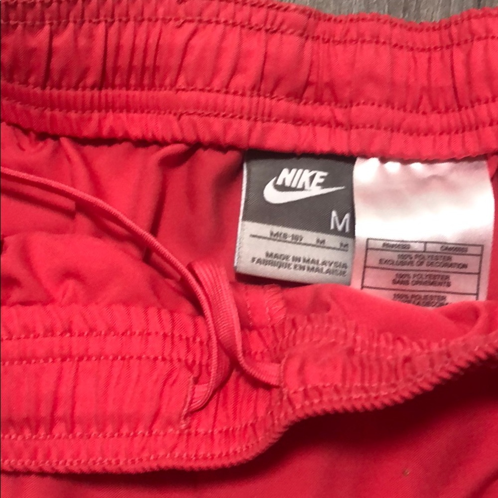 Women’s Nike Neon Pink Workout Pants - Picture 3 of 4